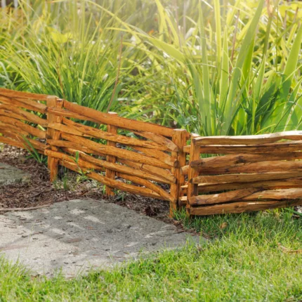 Rabatka z leszczyny łupanej