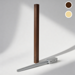 Drewniany słupek ogrodzeniowy z kotwą